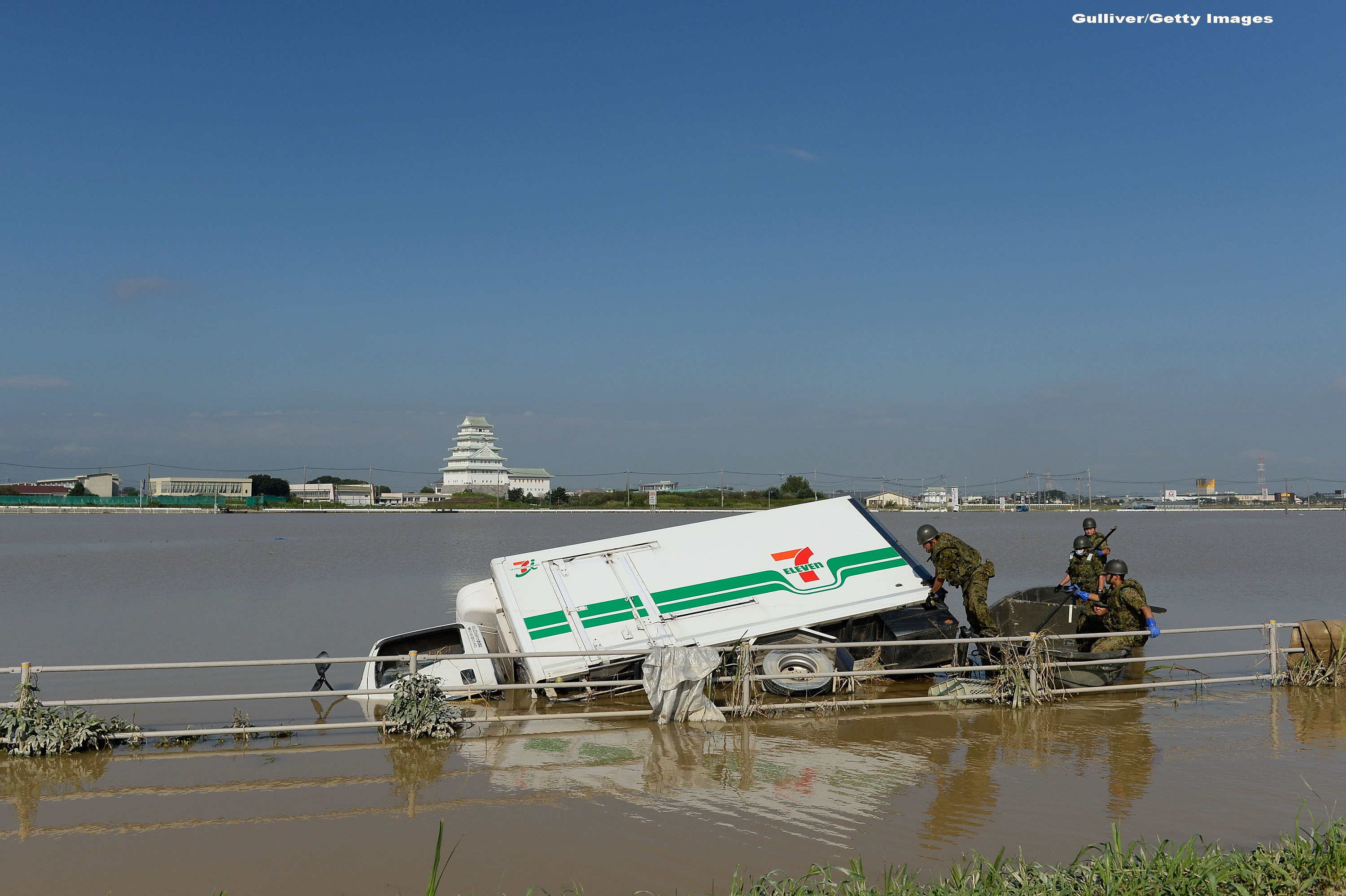 Imagini ca in filmele horror in Japonia devastata de ape. Peste 100 de persoane sunt blocate intr-un spital inundat