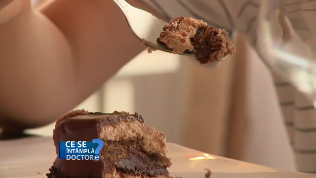 Mancatul compulsiv, motivul pentru care multe persoane se ingrasa. Cum va puteti mentine apetitul sub control