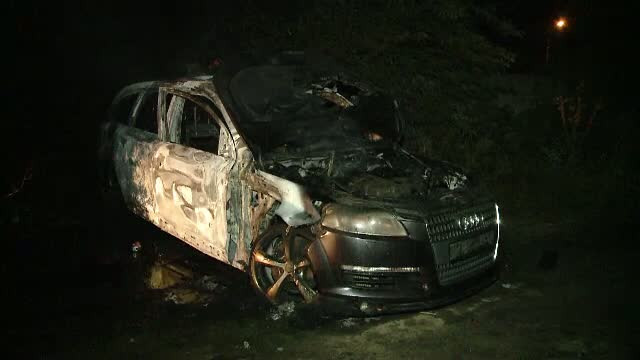 O masina de lux s-a facut scrum la Timisoara. Ce au observat pompierii cand au vrut sa se uite la numarul de inmatriculare