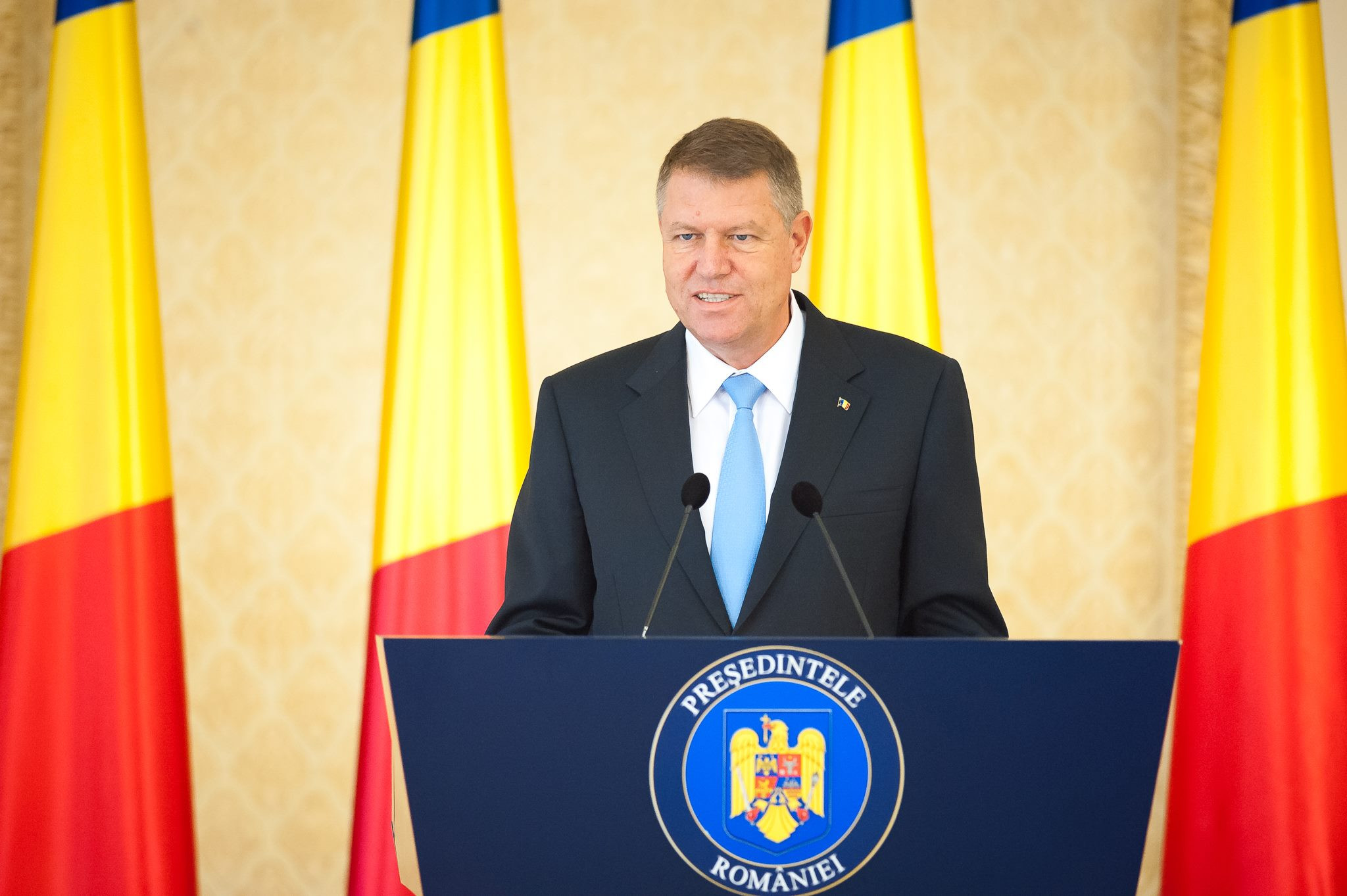 Klaus Iohannis propune o noua reforma in invatamant. Presedintele considera "o rusine nationala" scolile fara autorizatie