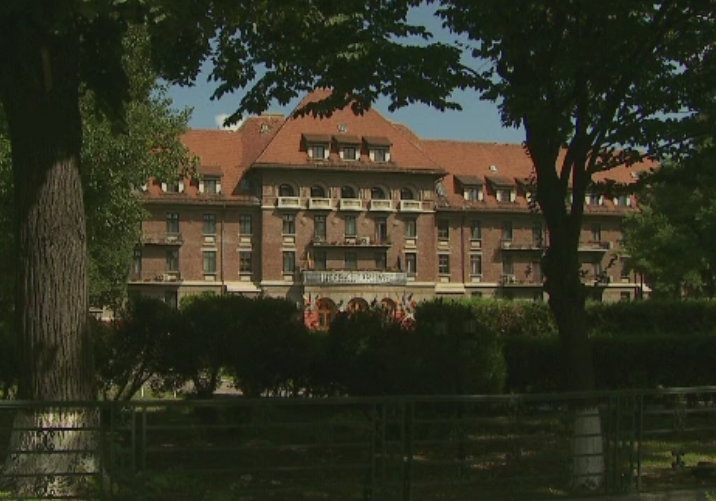 Hotelul Triumf, in prezent monument istoric, scos la licitatie pentru 20 de mil de euro. Statul nu a primit nicio oferta