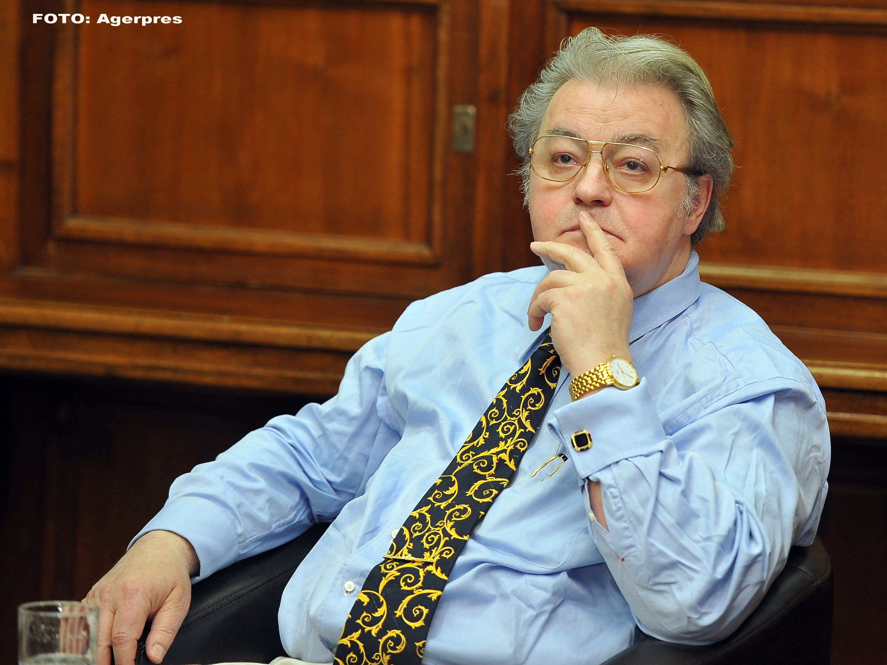 Corneliu Vadim Tudor si-a presimtit moartea. Ce a lasat in birou cu doua zile inainte si ULTIMELE cuvinte