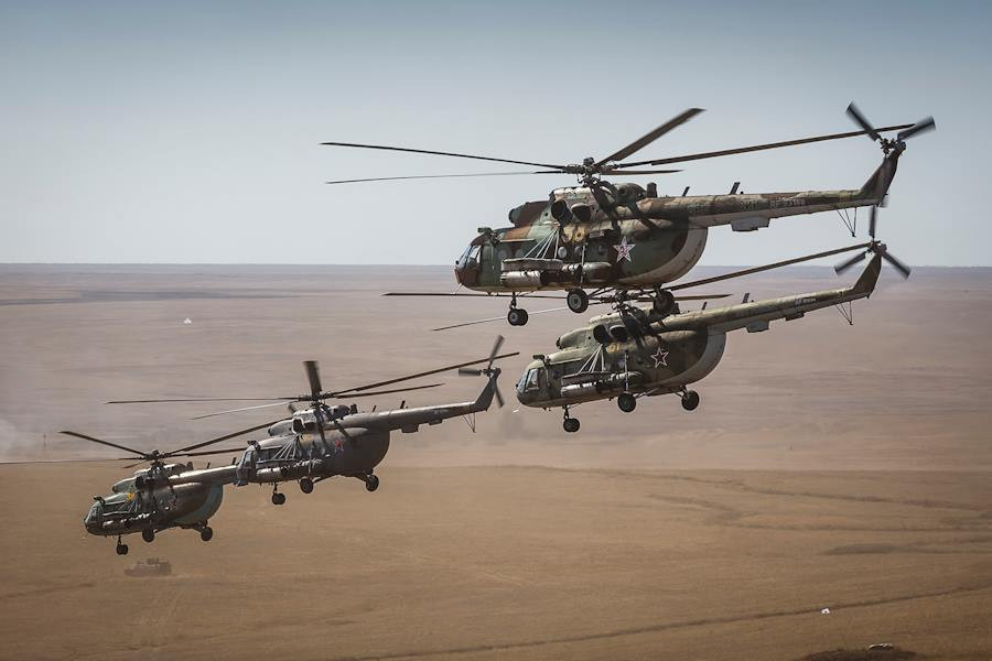 Rusia a declansat cel mai mare exercitiu militar din 2015. Simularea cu mai multi soldati decat Armata Romana. GALERIE FOTO