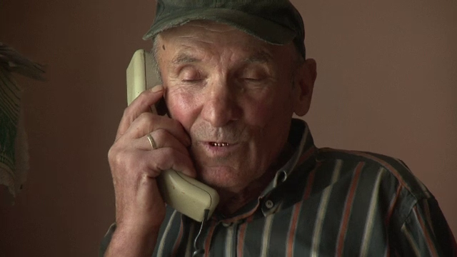 "Ati castigat 13.200 de lei". Mesajul prin care un batran din Neamt a ajuns ingropat in datorii