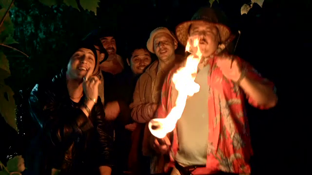 Sarbatoare mare in "Las Fierbinti". Joi, de la 20:30 va fi difuzat episodul cu numarul 100, care da startul unui nou sezon