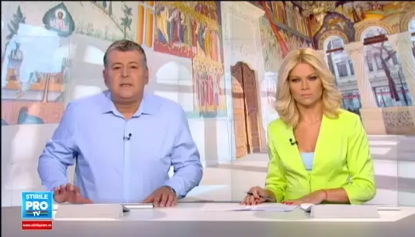 Sute de oameni au venit sa aprinda o lumanare pentru sufletul lui Vadim Tudor: Pentru mine va ramane omul ales de Dumnezeu