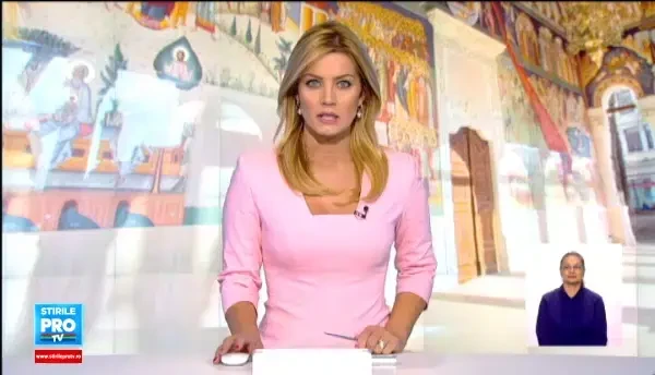 Corneliu Vadim Tudor nu a lasat niciun testament. Prieteni, dar si necunoscuti, au transformat biserica in loc de pelerinaj