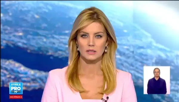 O masina a luat foc imediat dupa ce soferul a incercat sa evite un accident. Autoturismul s-a facut scrum