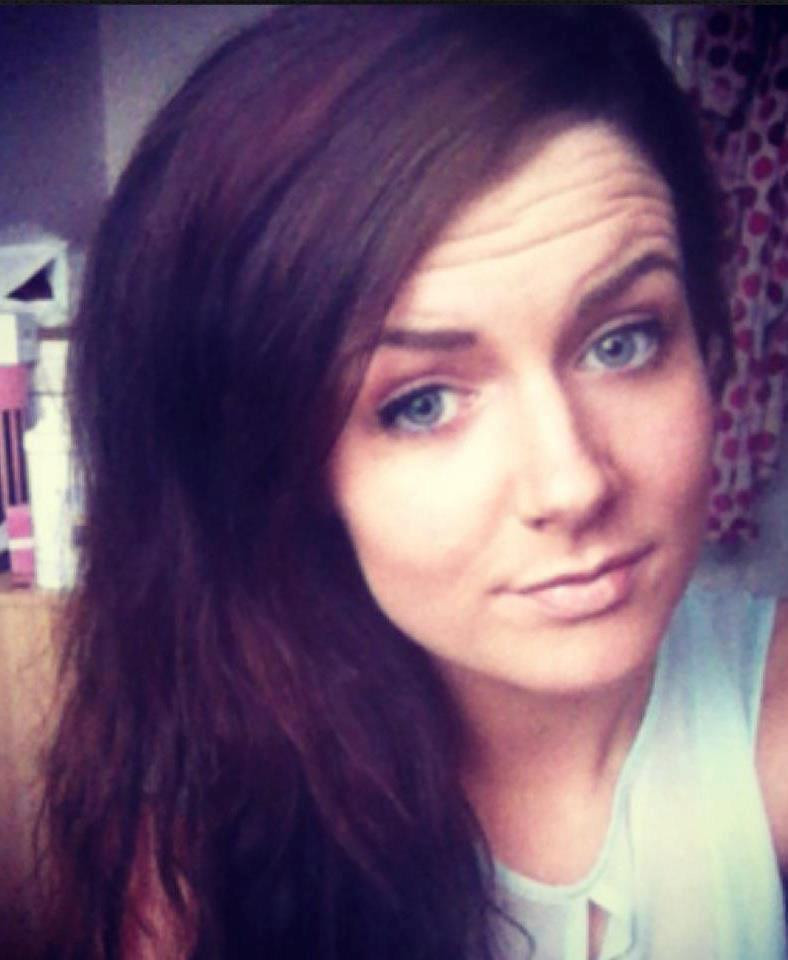 A ramas fara stomac dupa ce a baut un cocktail cu nitrogen. Ce s-a intamplat doi ani mai tarziu cu o tanara din Anglia