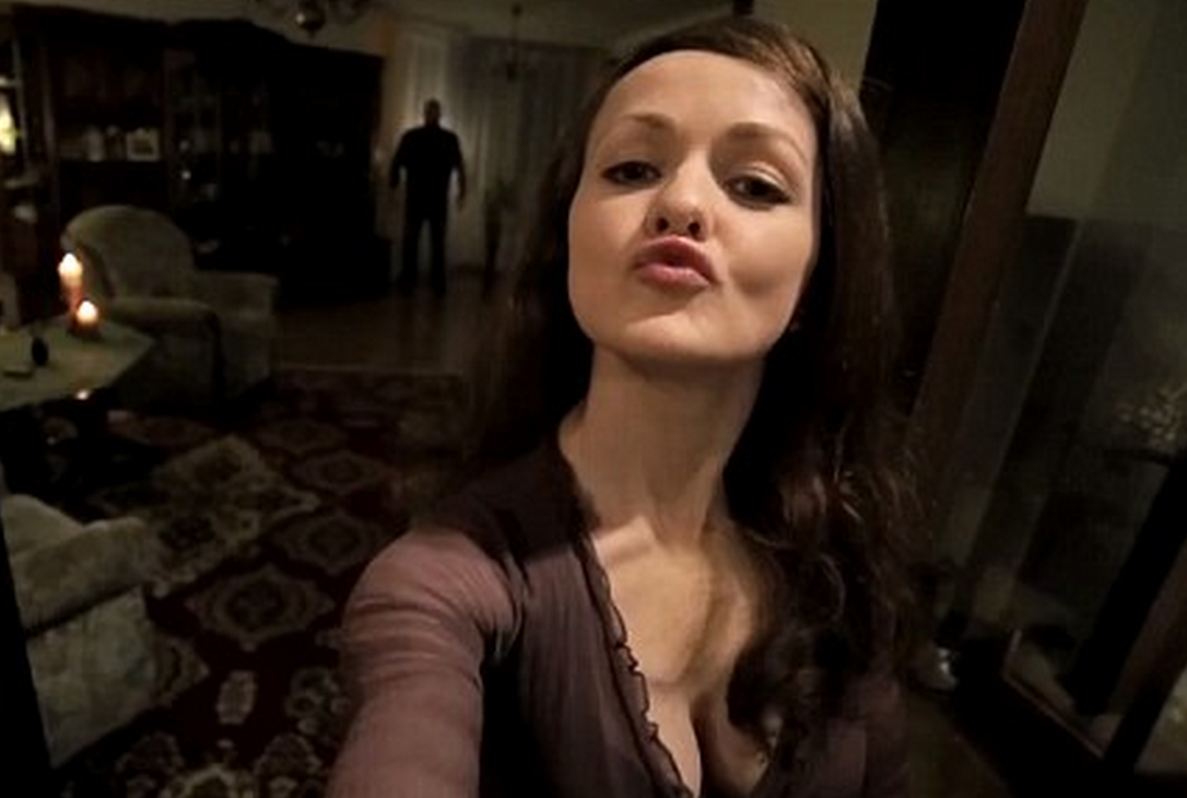 Milioane de oameni s-au speriat intr-un minut, cand au vazut aceste imagini. Ce se intampla, de fapt, cu aceasta femeie