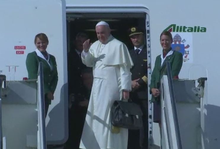 Papa Francisc, turneu de 10 zile in Cuba si SUA. Raul Castro i-a multumit pentru ca a ajutat la impacarea dintre cele 2 tari