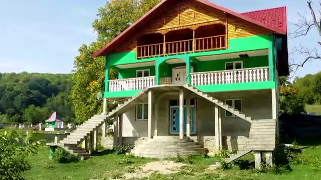 Suedezi sufocati de cersetorii romani, in vizita, la ei acasa. Reactia nordicilor cand au vazut palatele tiganilor din Arges