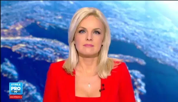 Ursul care a descoperit distractia intr-un hamac. Aventura animalului pentru a se mentine in pozitie. VIDEO