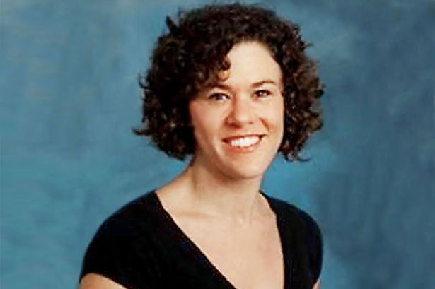 Si-a dat intalnire cu un barbat cunoscut pe internet si a crezut ca este marea iubire. Ce s-a intamplat cu femeia dupa 6 luni