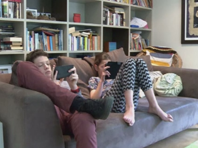 "Digi-parenting", site-ul care ii ajuta pe parinti sa-si supravegheze copiii cand navigheaza pe internet. Cum functioneaza