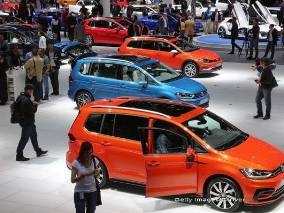 Volkswagen s-a prabusit pe bursa, scandalul se extinde in Europa. Posibila amenda de 18 miliarde de dolari in SUA