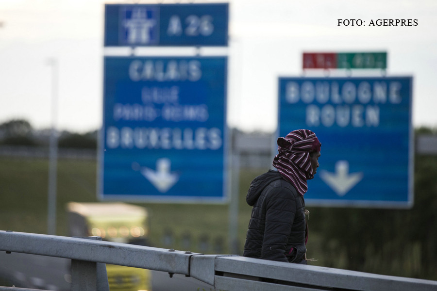 Sofer roman de TIR, implicat intr-un incident legat de traficul de refugiati in Franta. A fost nevoie de interventia politiei