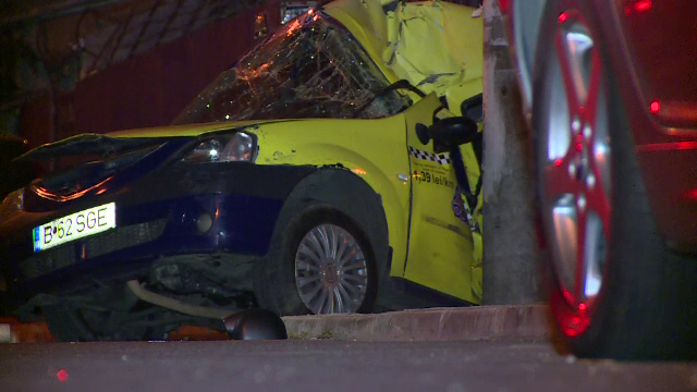 Un taximetrist a murit in Capitala dupa ce s-a izbit cu masina intr-un alt autoturism. Pasagerul sau a scapat cu viata