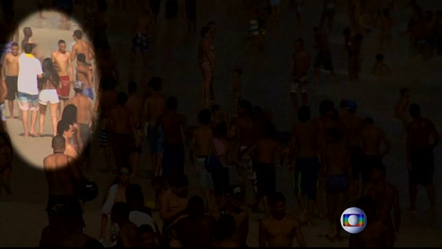 Epidemie de furturi in Rio. Mai multi tineri au fost filmati in timp ce atacau si jefuiau turistii pe plaje