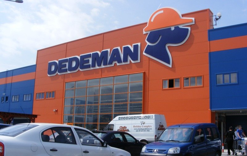 Dedeman a dat în judecată statul român. Cere de 250 de ori mai mulți bani pentru un teren expropriat