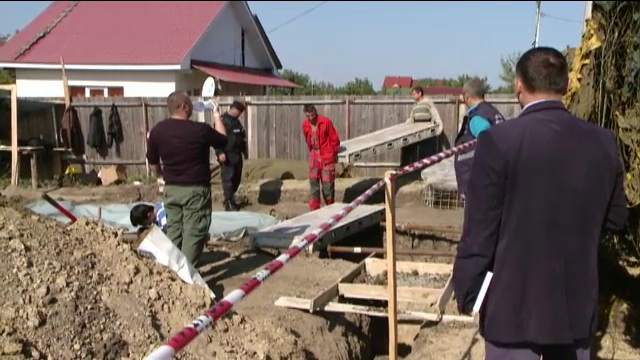 Descoperire sinistra in Iasi. Un barbat a aflat ca si-a facut casa pe o groapa comuna cu victime din Al Doilea Razboi Mondial