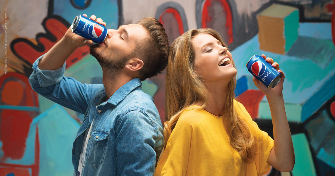 (P) Pepsi este gustul de cola numarul 1 in Romania*
