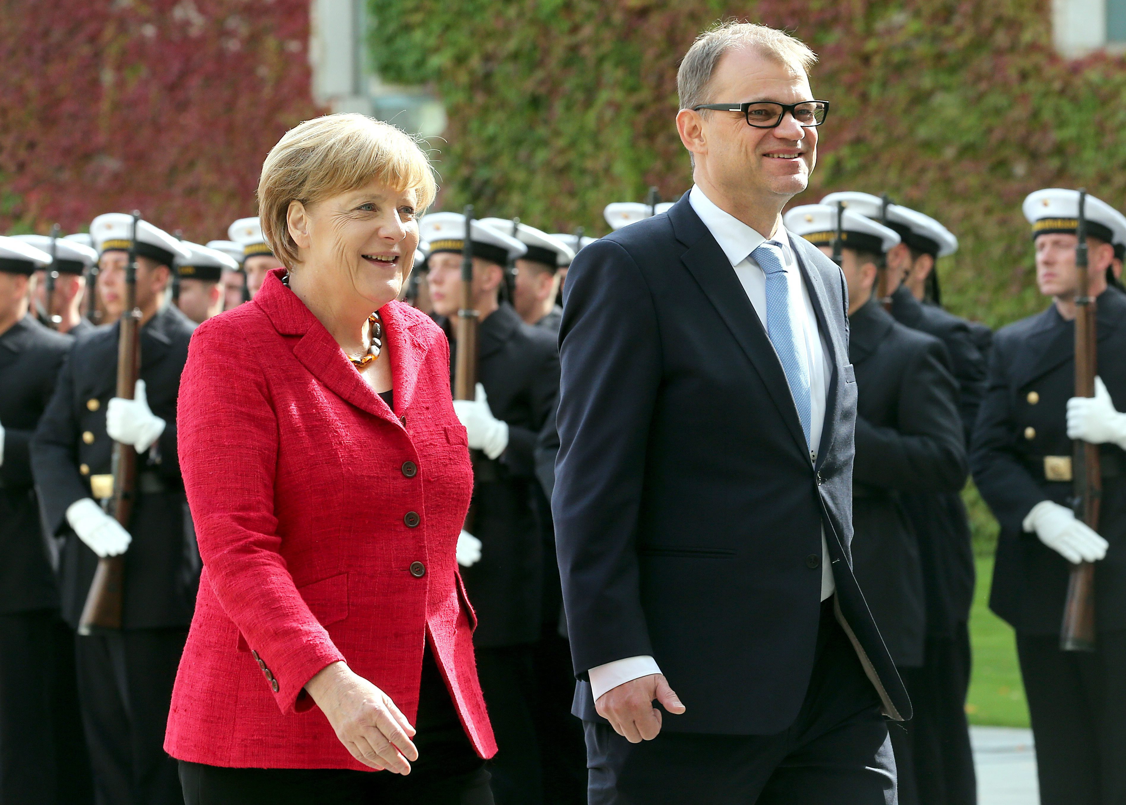 Romania a votat degeaba impotriva: va fi obligata sa primeasca peste 6.000 de imigranti. Cat vom plati pentru fiecare refuz