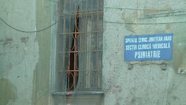 Moartea unui italian dezvaluie conditiile inumane de la sectia de Psihiatrie din Arad. Cum arata camera in care a fost tinut
