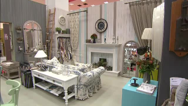 "Romanii din clasa medie dau mai mult decat isi permit, daca se simt bine". Cat costa in 2015 amenajarea unei case