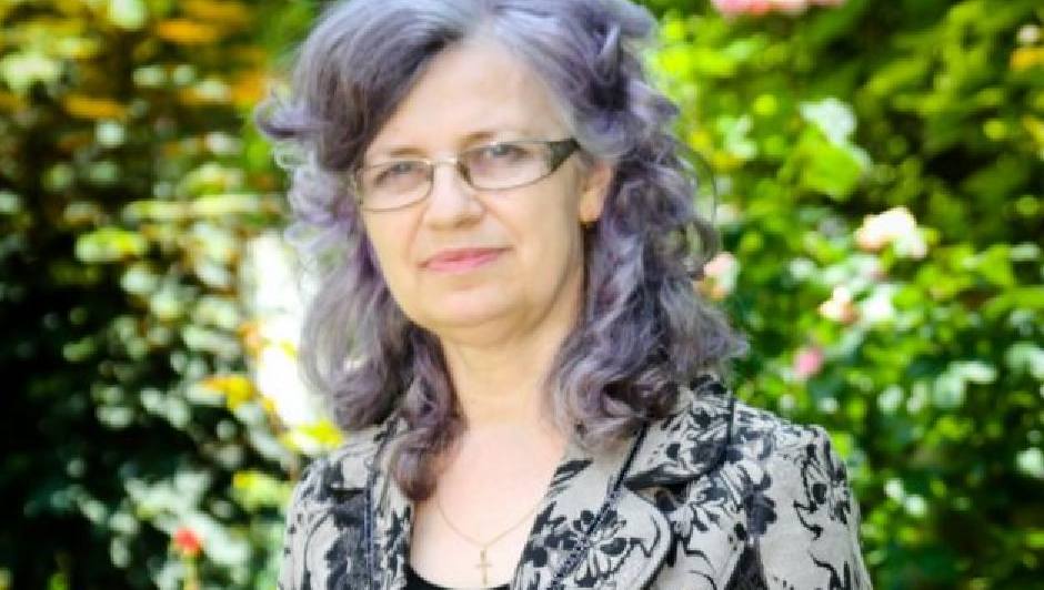 O profesoara de matematica din Ploiesti lupta cu un diagnostic sumbru. Zeci de oameni s-au unit pentru a o salva