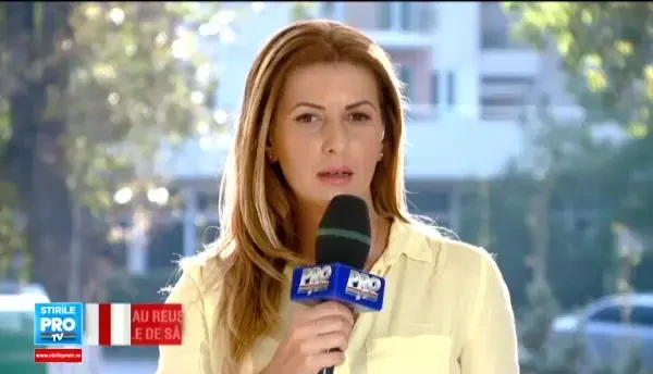 Accident FILMAT la Braila. Masina spulberata in trafic si proiectata pe zebra, unde erau mai multi pietoni