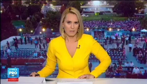 Intalnirea emotionanta dintre Papa Francisc si o fetita din public, la Washington. Ce scrisoare i-a inmanat micuta