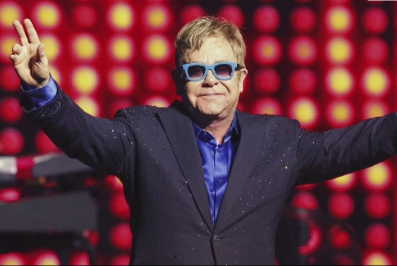 Vladimir Putin l-a sunat pe Elton John. Presedintele rus, dispus sa discute despre discriminarea homosexualilor