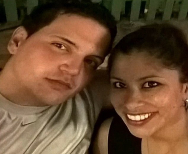 Caz tulburator in Florida. Un tanar si-a macelarit iubita dupa ce aceasta a strigat numele fostului sot in timp ce faceau sex