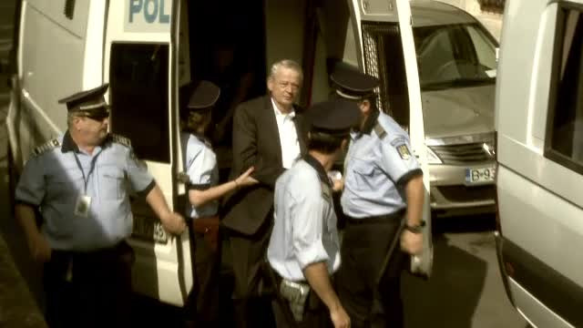 Procurorii DNA au decis sa puna sechestru pe vila lui Sorin Oprescu. Ce noi acuzatii i se aduc edilului suspendat