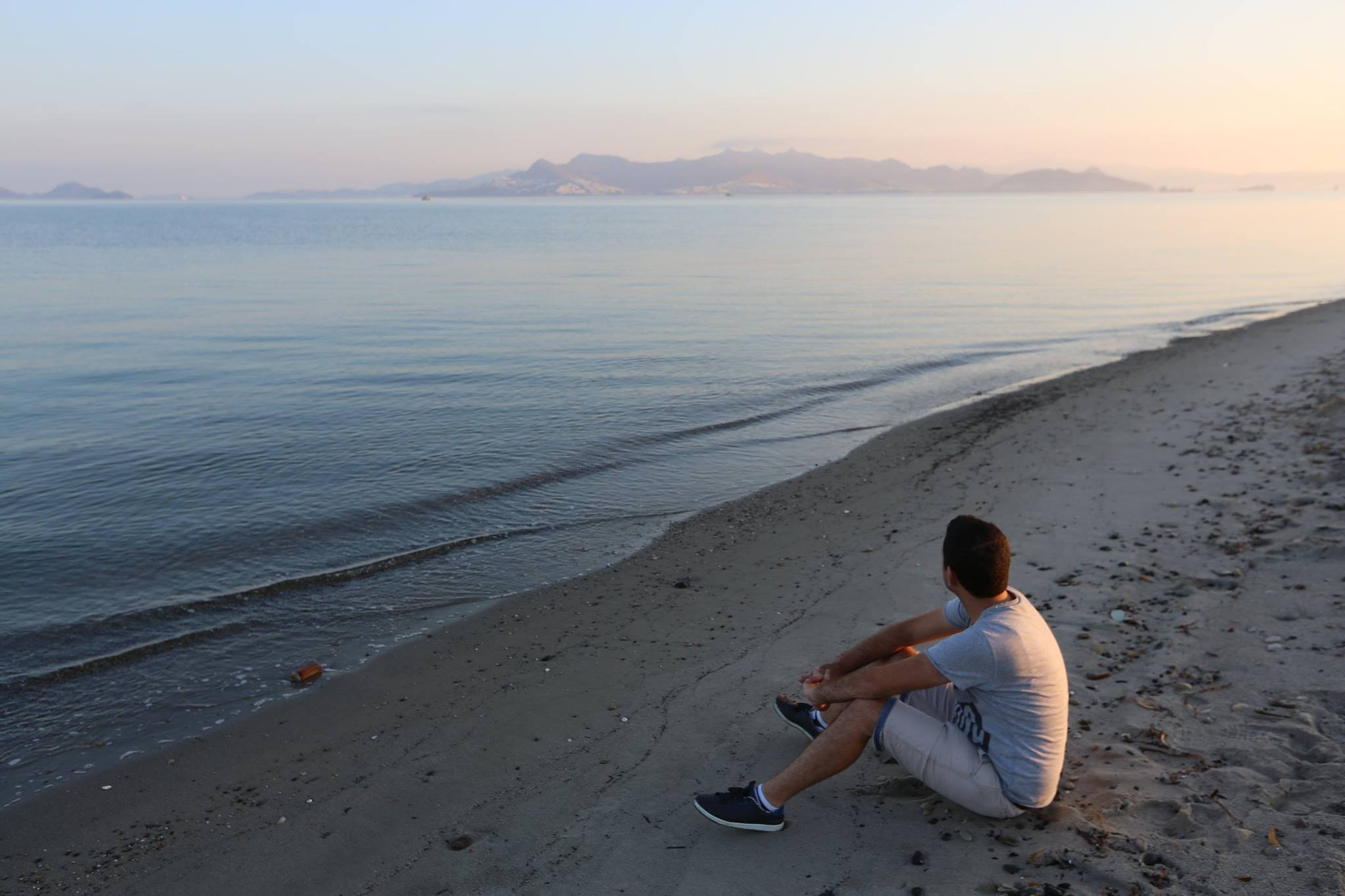 Povestea tragica a unui refugiat sirian care a facut inconjurul lumii. Ce a facut ca sa aiba bani pentru a pleca in Europa