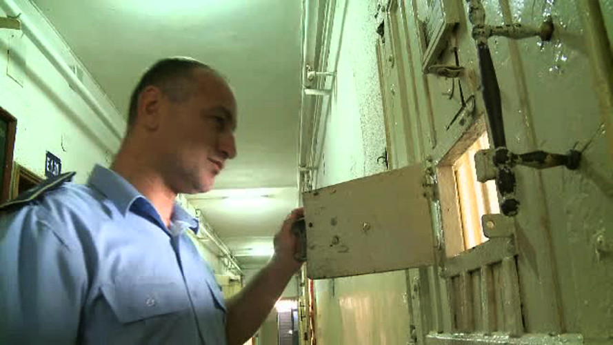 Conditiile din inchisorile romanesti, dezvaluite de o ancheta. Ce spun Udrea, Vlas si Bica despre viata dupa gratii