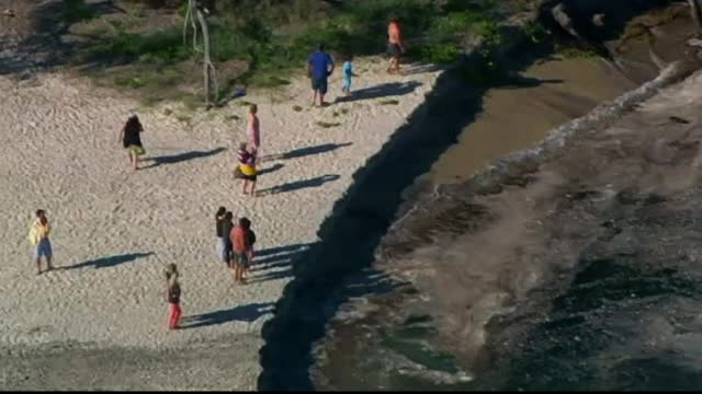 Un camping din Australia a fost inghitit de un crater urias, peste noapte. Peste 100 de oameni au fost in pericol