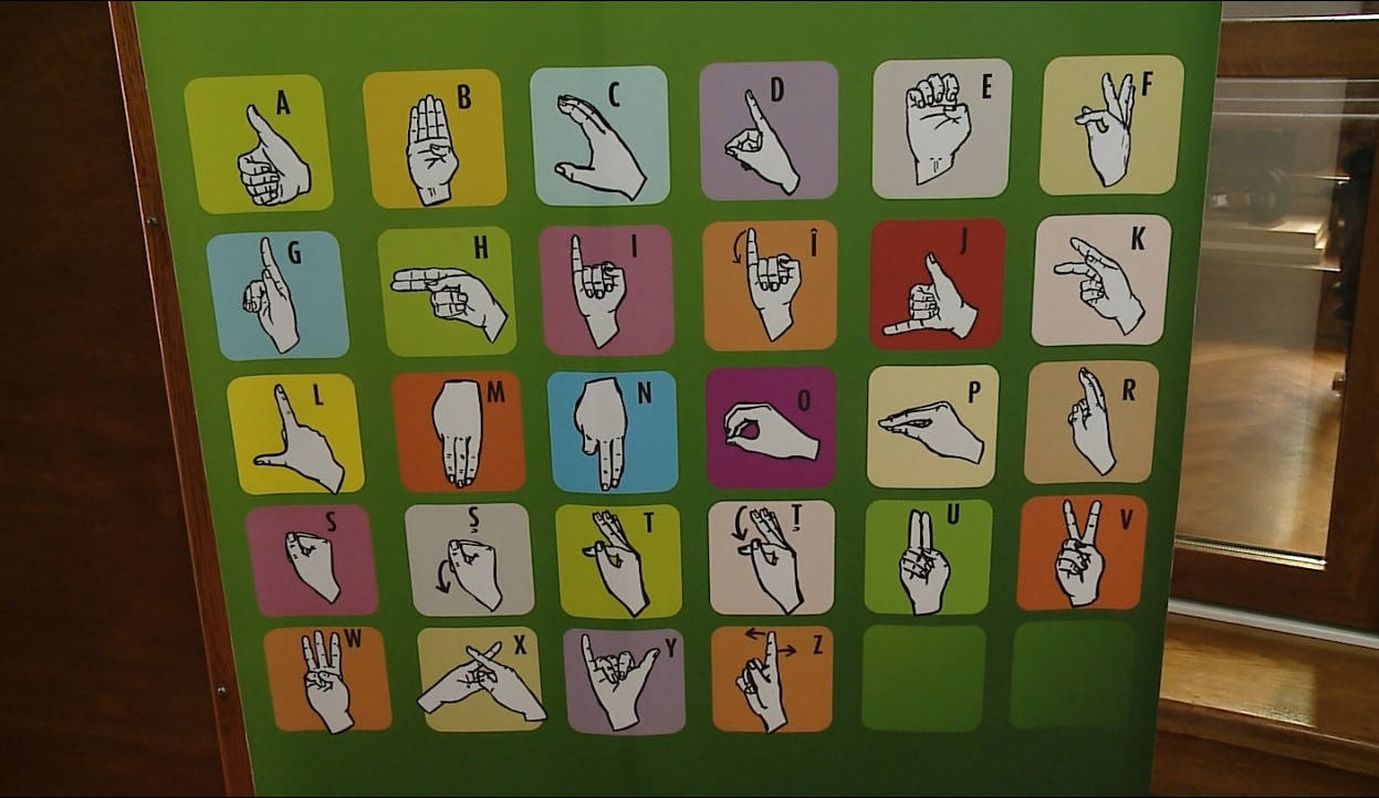 Un proiect inedit creeaza voci pentru comunitatea surzilor la Cluj