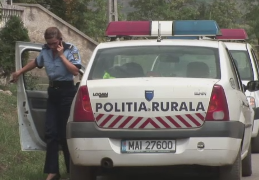 O scoala generala din Hunedoara a fost evacuata dupa o amenintare falsa cu bomba. Autorul este un elev de 13 ani