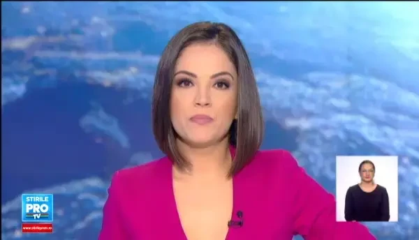 Doi tineri au murit, iar un autobuz plin cu pasageri s-a rasturnat din cauza unei pete de motorina. Ce spun politistii