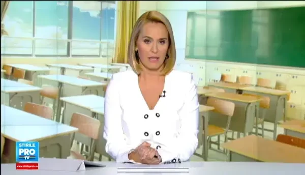 Mars in Bucuresti pentru introducerea educatiei sexuale in scoli. Voluntarii s-au ales cu o amenda pentru o sfoara intima