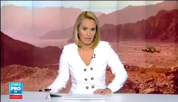 NASA: Planeta Marte are rauri care curg peste cratere si versanti pe timpul verii. Raspunsul la intrebarea Exista si viata?