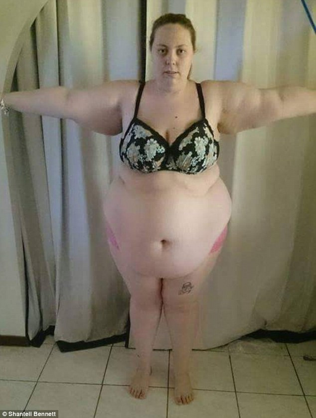 S-a pozat in costum de baie, dupa ce a slabit 50 de kg, dar n-a scapat de comentarii rautacioase. Cum arata tanara acum