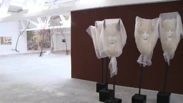 Timisoara si Arad se pregatesc pentru cea mai mare expozitie de arta din Romania. Peste 100 de artisti isi expun creatiile