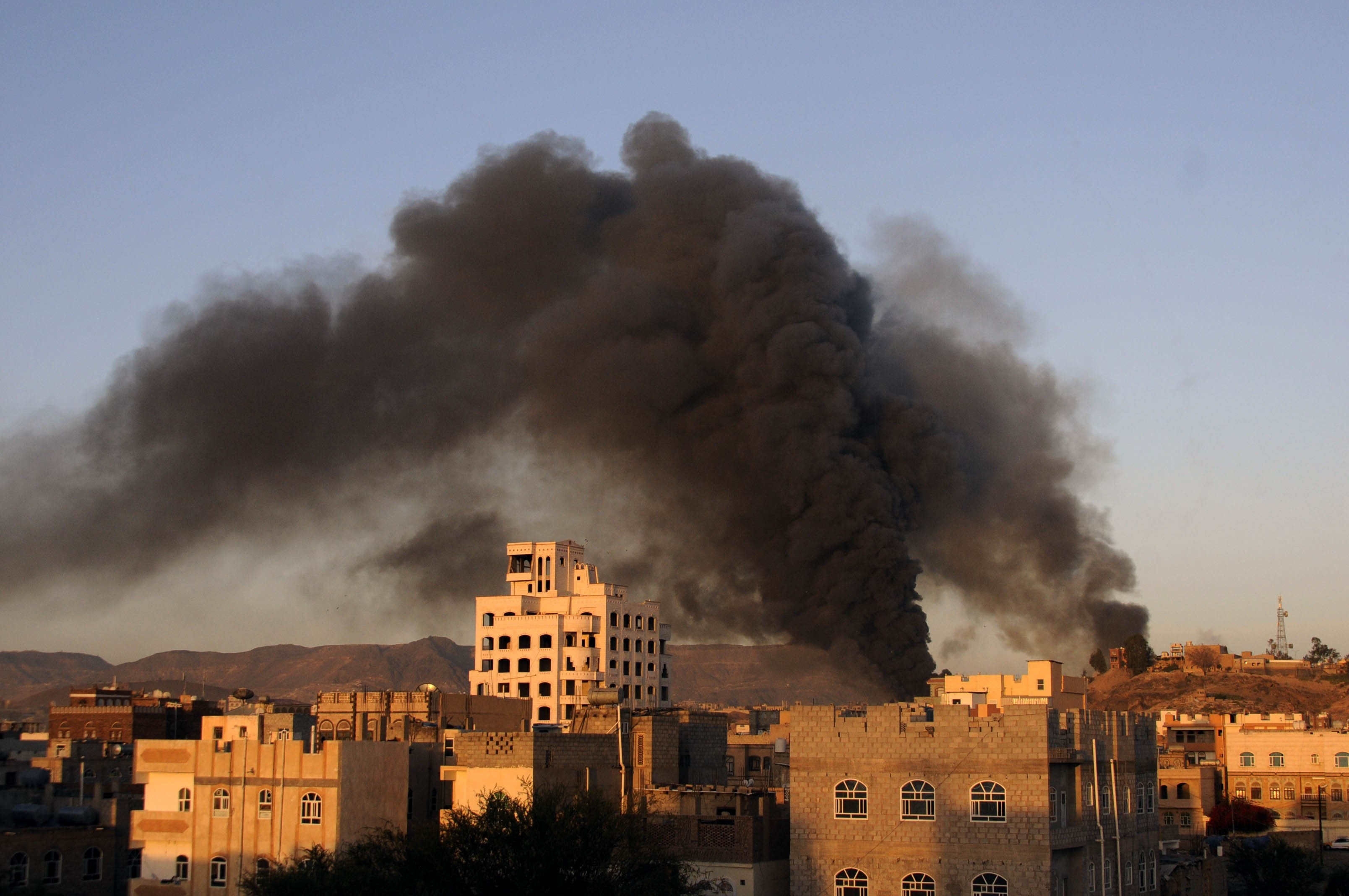 Rusia a lovit pentru prima data tinte ale ISIS cu rachete de pe un submarin din Mediterana. "Au fost cauzate daune serioase"