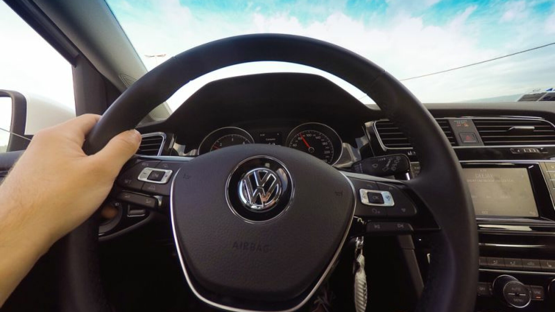 Autoritatile chineze se declara ingrijorate de scandalul emisiilor de la Volkswagen. "Vom lua masuri adecvate"