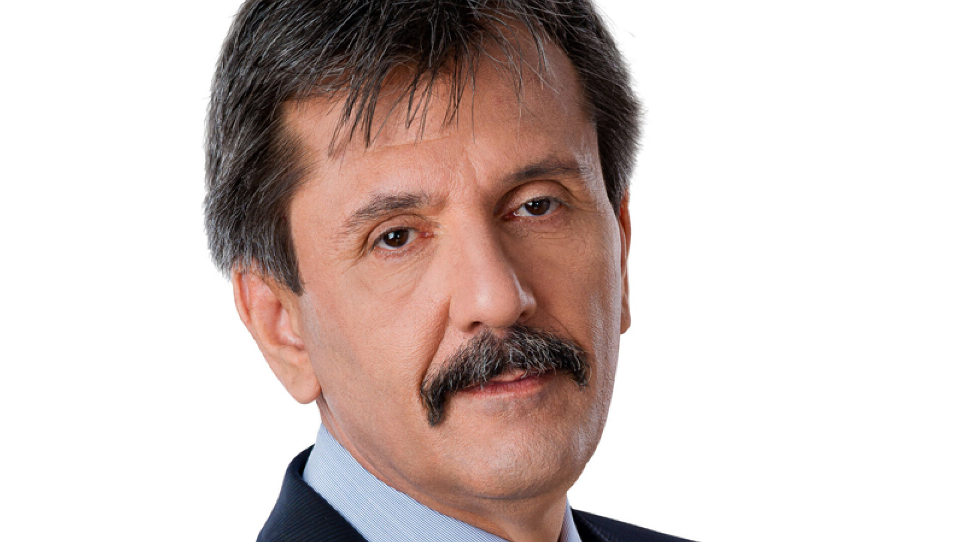 "Sunt printre putinii parlamentari care au completat-o corect". Cum arata declaratia de avere devenita viral pe internet