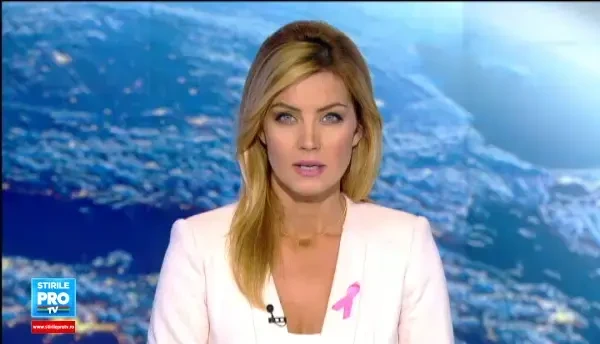 Adolescenta injunghiata de tatal sau, in stare stabila. Motivul pentru care barbatul si-a atacat fiica si si-a ucis nevasta