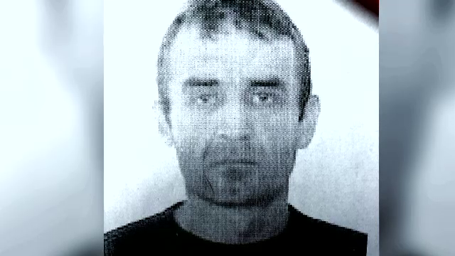 Barbatul din Vaslui, care si-a ucis sotia si injunghiat fiica, cautat in continuare. Victima decisese sa ii mai dea o sansa